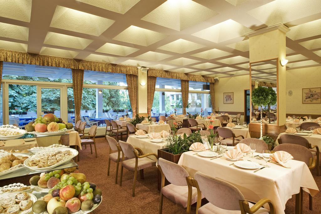 Hotel Patria Pécs Restaurante foto